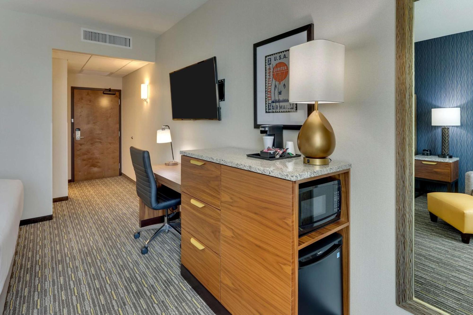 Drury Inn & Suites Lafayette In Eksteriør billede